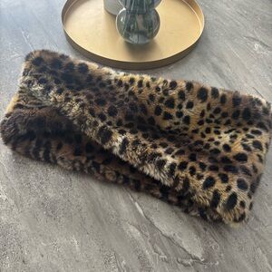 Leopard Print Faux Fur Scarf